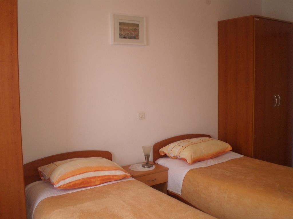 Apartments Kuzman Дубровник Екстериор снимка